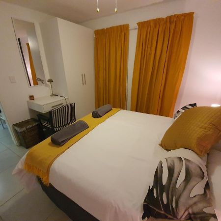 South Seas Safari @ The Bridge Apartments Saint Lucia Estuary 外观 照片